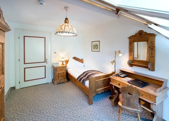 Bed & Breakfast - Wintertage Im Schloss B&B 바트라가즈