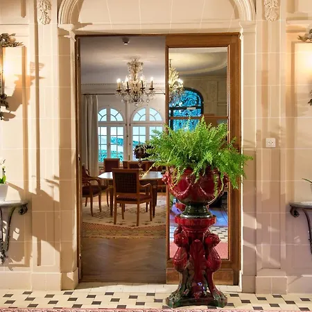 Bed & Breakfast - Wintertage Im Schloss Alojamento de Acomodação e Pequeno-almoço *